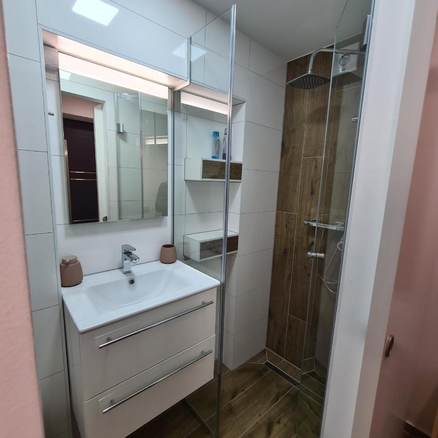 Apartment Dinlux ماريبور المظهر الخارجي الصورة
