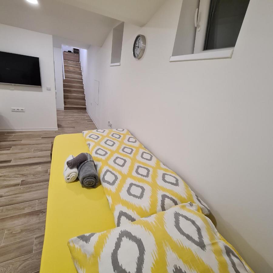 Apartment Dinlux ماريبور المظهر الخارجي الصورة