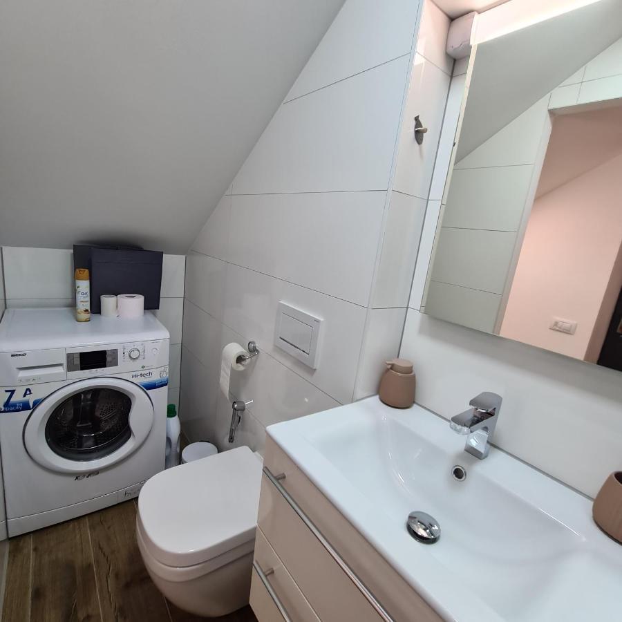 Apartment Dinlux ماريبور المظهر الخارجي الصورة
