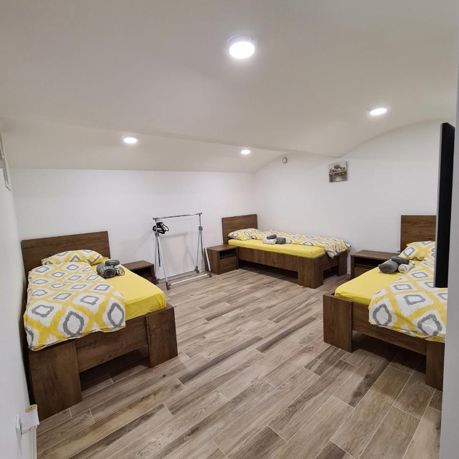Apartment Dinlux ماريبور المظهر الخارجي الصورة