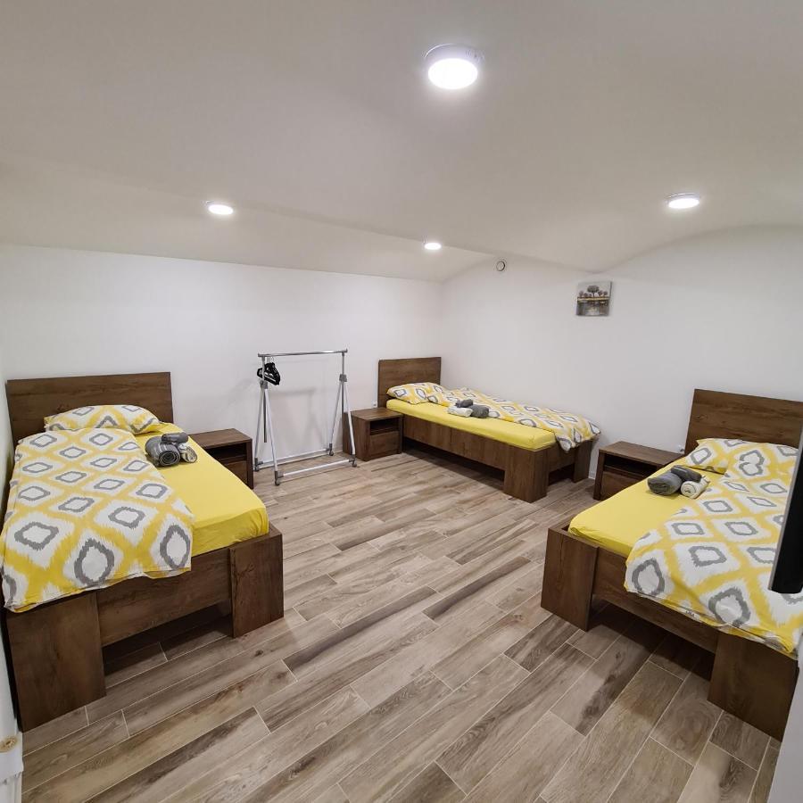 Apartment Dinlux ماريبور المظهر الخارجي الصورة